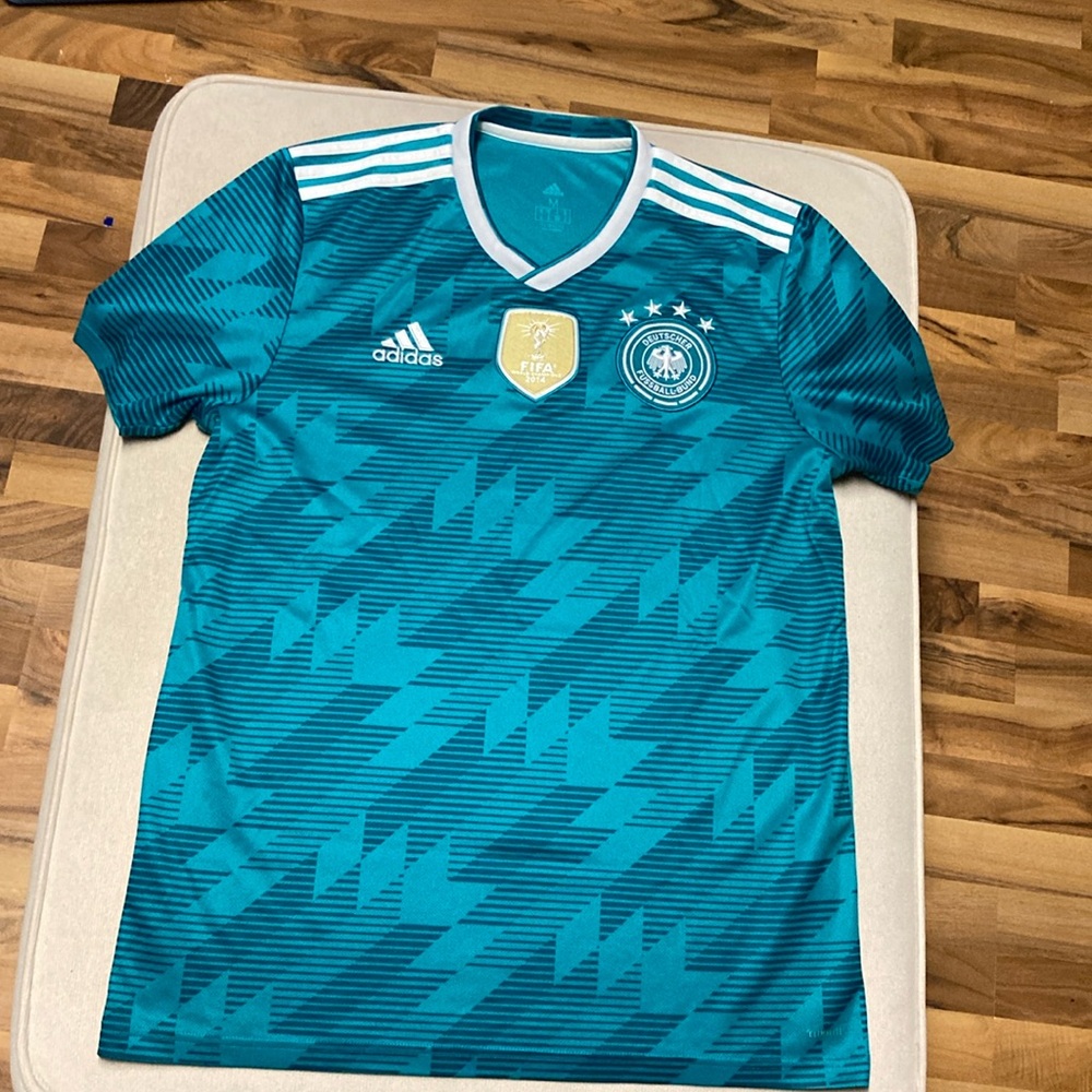 adidas Germany soccer jersey 2014 World Cup champions men’s size Medium